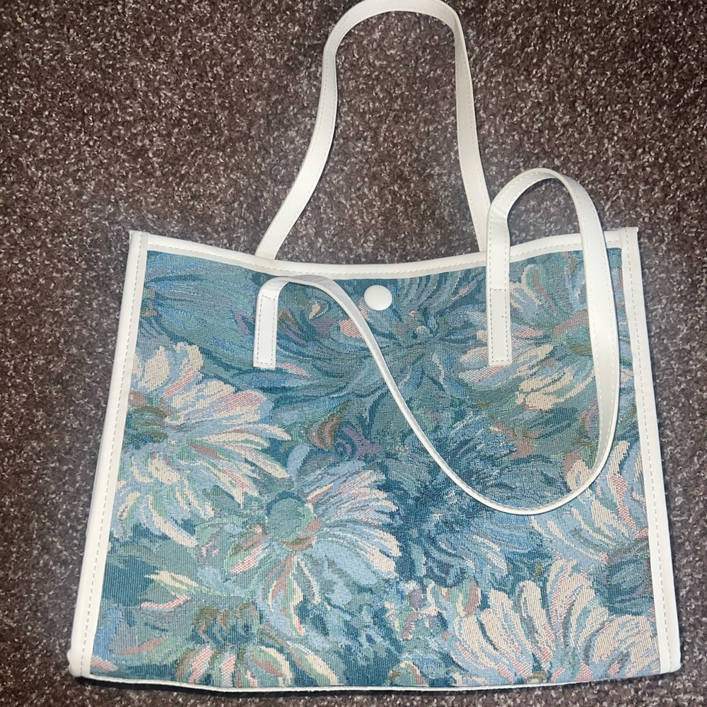 Tote purse